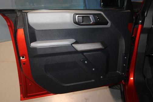 Hot Pepper Red Metallic Tinted Clearcoat 2023 Ford Bronco Badlands