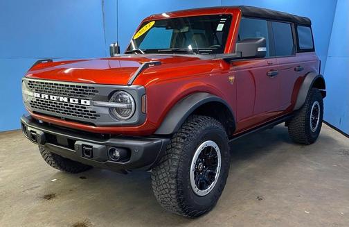 Hot Pepper Red Metallic Tinted Clearcoat 2023 Ford Bronco Badlands