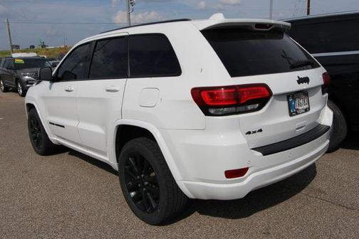 Bright White Clearcoat 2020 Jeep Grand Cherokee Altitude