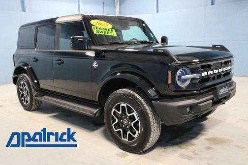 Shadow Black 2025 Ford Bronco Outer Banks