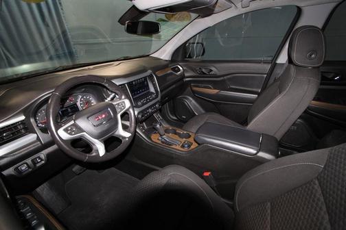 2019 GMC Acadia SLE-2