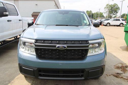 Azure Gray Metallic 2024 Ford Maverick XLT