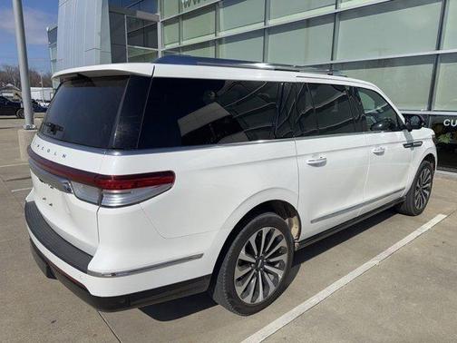 2023 Lincoln Navigator L Reserve