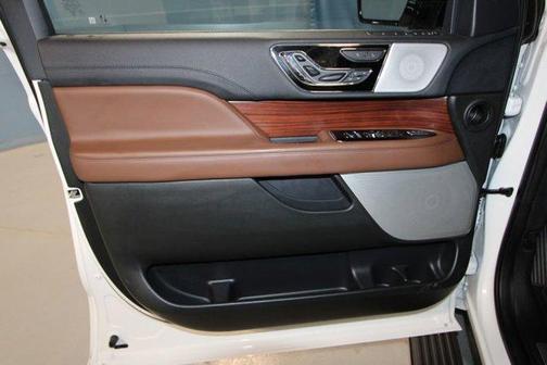 2023 Lincoln Navigator L Reserve