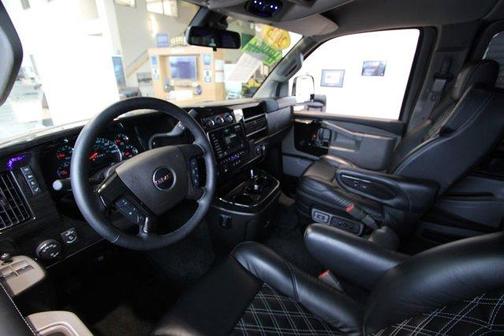 2025 GMC Savana 2500 Work Van