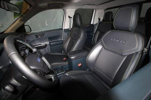 2025 Ford Maverick Lobo High