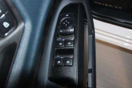 2025 Ford Maverick Lobo High