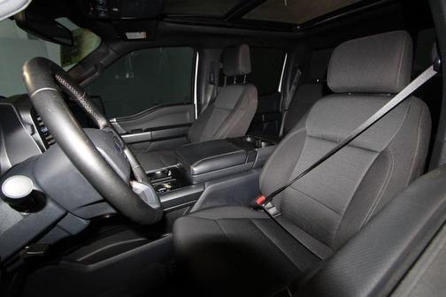 Oxford White 2023 Ford F-150 XLT