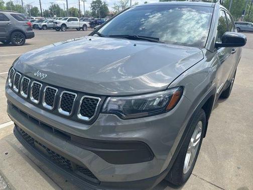 Sting Gray Clearcoat 2023 Jeep Compass Sport