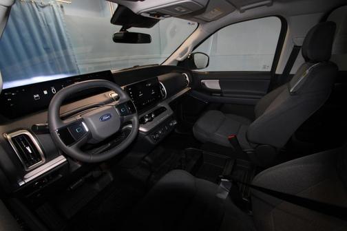 Oxford White 2026 Ford Expedition XL