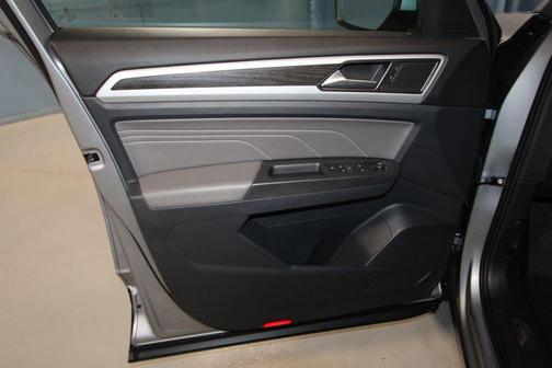 2022 Volkswagen Atlas 3.6L SE w/Technology