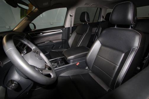 2022 Volkswagen Atlas 3.6L SE w/Technology