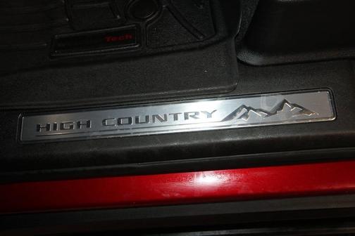 2021 Chevrolet Suburban High Country