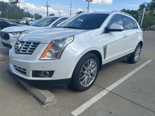 Platinum Ice Tri-Coat 2015 Cadillac SRX Performance Collection