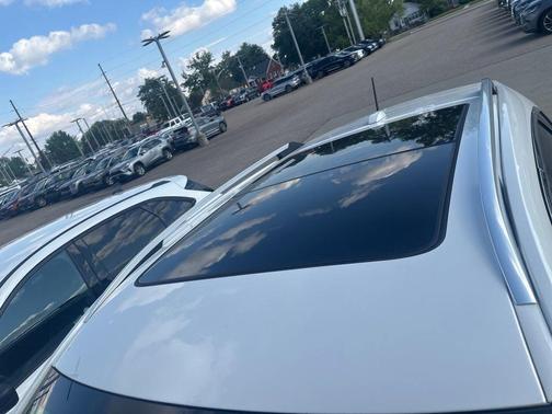 Platinum Ice Tri-Coat 2015 Cadillac SRX Performance Collection