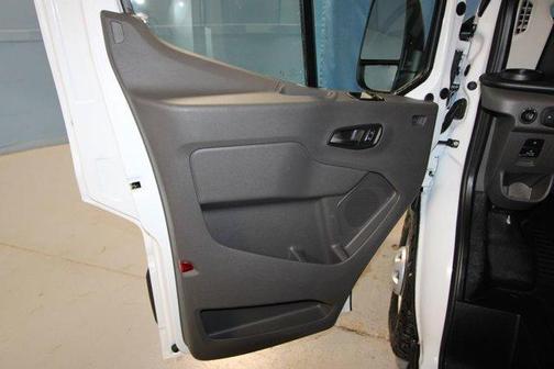 2025 Ford Transit-350 148 WB Medium Roof Cargo