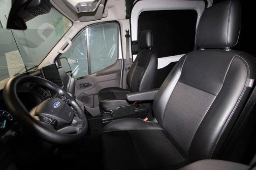 2025 Ford Transit-350 148 WB Medium Roof Cargo