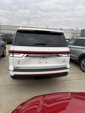 2022 Lincoln Navigator L Reserve