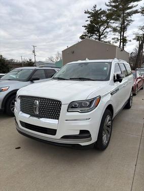 2022 Lincoln Navigator L Reserve