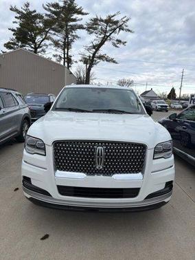 2022 Lincoln Navigator L Reserve