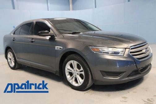 Magnetic 2018 Ford Taurus SE