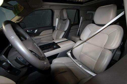 2024 Lincoln Navigator Premiere