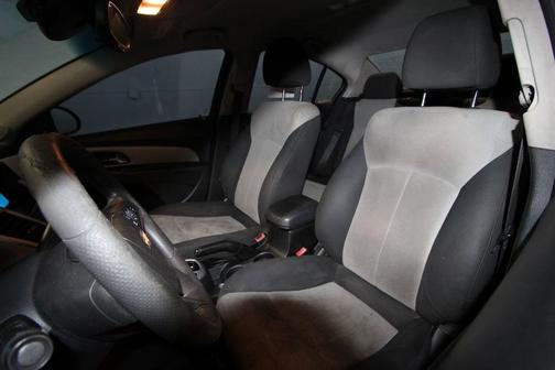 2011 Chevrolet Cruze LS