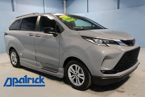 2023 Toyota Sienna XSE