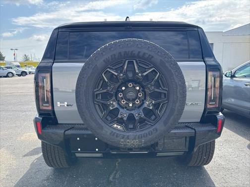 2025 GMC HUMMER EV SUV 2X