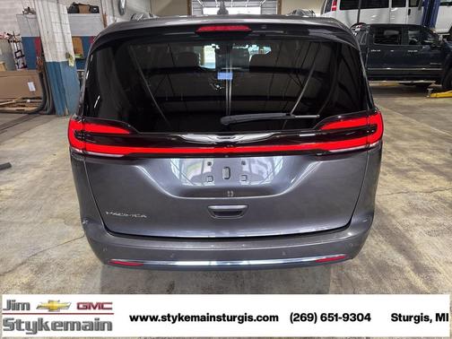 2021 Chrysler Pacifica Touring