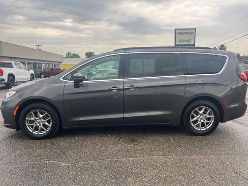 2021 Chrysler Pacifica Touring
