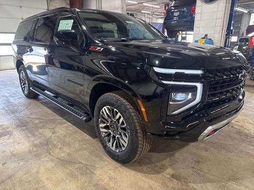 Black 2026 Chevrolet Suburban Z71, 4WD