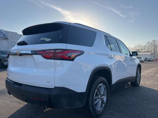 2022 Chevrolet Traverse LT Leather