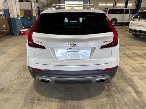 2019 Cadillac XT4 Premium Luxury