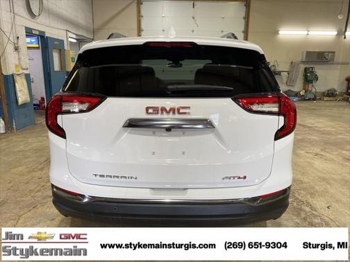 2023 GMC Terrain AWD AT4