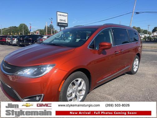 2018 Chrysler Pacifica Touring-L