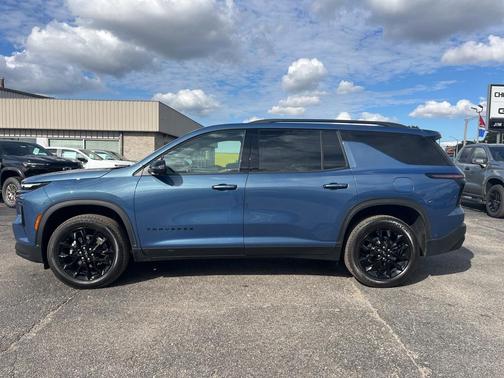2024 Chevrolet Traverse LT