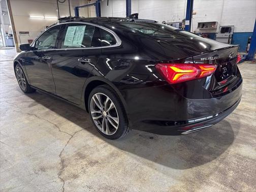 2022 Chevrolet Malibu FWD Premier