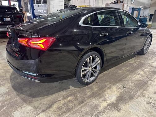 2022 Chevrolet Malibu FWD Premier