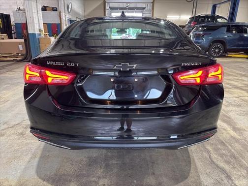 2022 Chevrolet Malibu FWD Premier