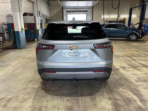 Sterling Gray Metallic 2027 Chevrolet Equinox 1LT