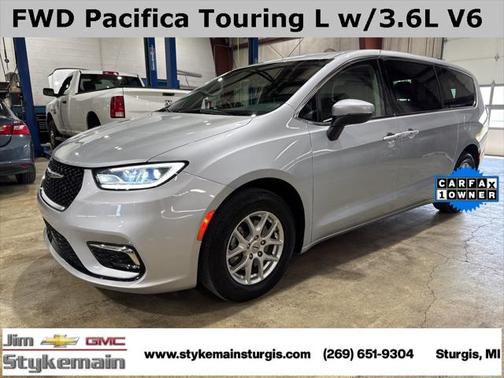 2023 Chrysler Pacifica Touring L