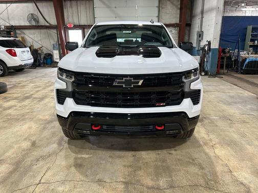 Summit White 2026 Chevrolet Silverado 1500 LT Trail Boss
