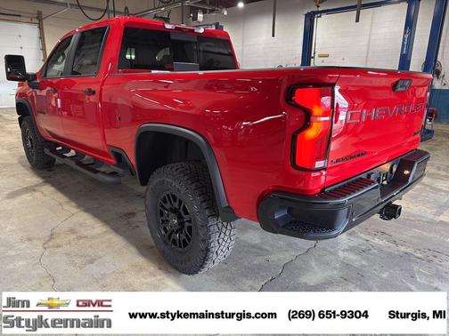 2025 Chevrolet Silverado 2500 4WD Crew Cab Standard Bed ZR2