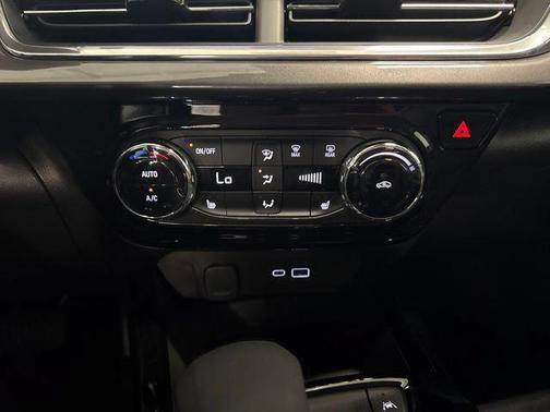 Cacti Green 2026 Chevrolet Trax FWD ACTIV