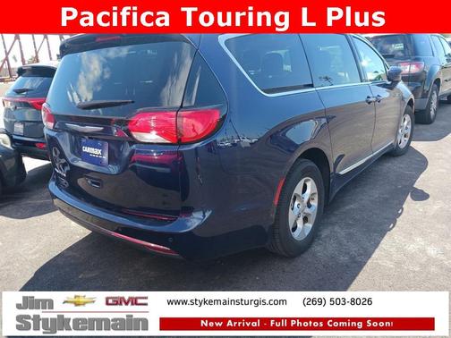2017 Chrysler Pacifica Touring-L