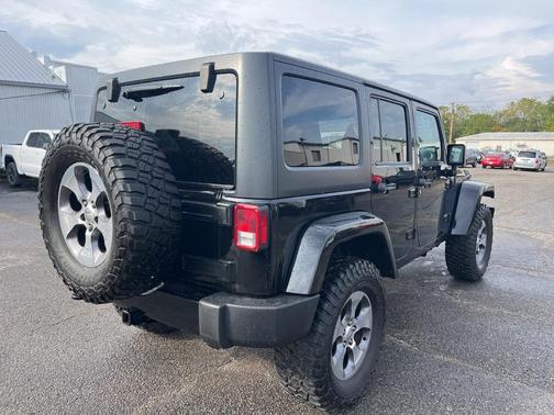 2016 Jeep Wrangler Unlimited Sahara