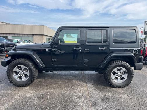 2016 Jeep Wrangler Unlimited Sahara