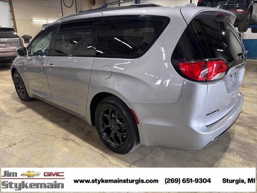 2018 Chrysler Pacifica Touring-L Plus