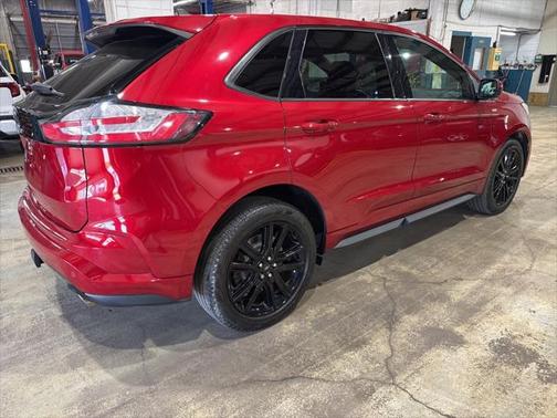 2021 Ford Edge ST Line